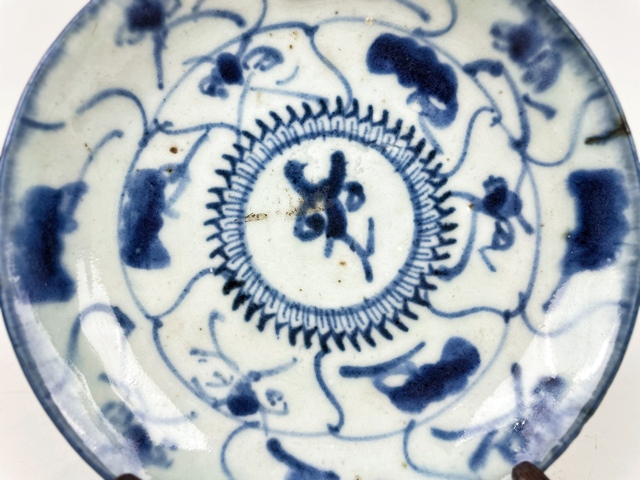 古玩陶瓷清中早期·青花靈芝紋盤拍賣，當(dāng)前價格0元