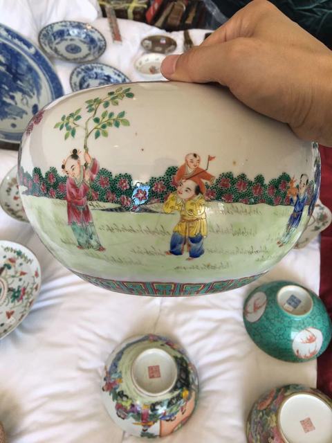 古玩陶瓷嬰戲紋粉彩水呈真品鑒賞圖