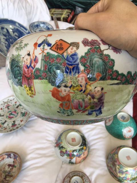 古玩陶瓷嬰戲紋粉彩水呈真品鑒賞圖