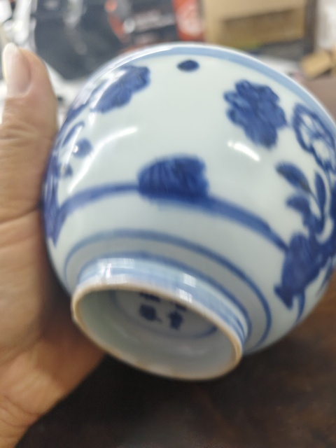 古玩陶瓷明晚期 青花花卉紋碗真品鑒賞圖