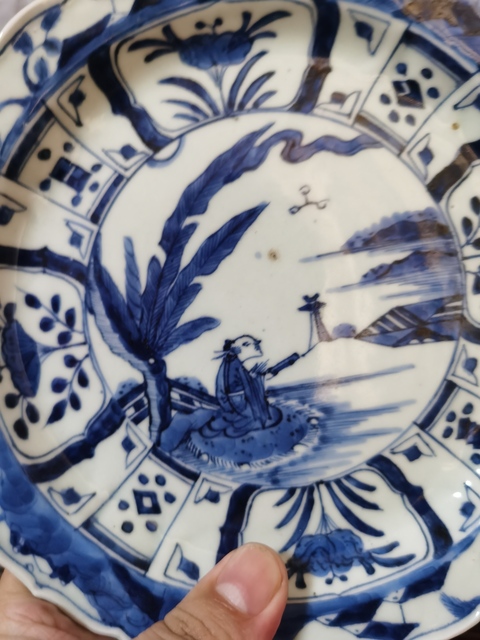 古玩陶瓷日本明治青花山水人物盤真品鑒賞圖