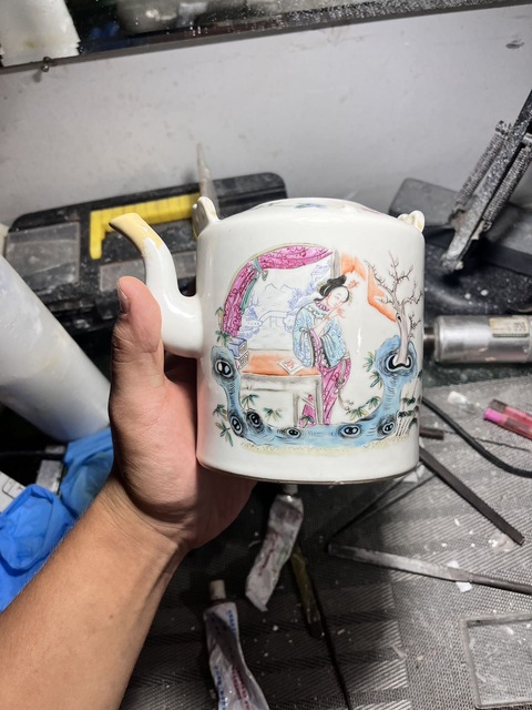 古玩陶瓷人物故事茶壺真品鑒賞圖