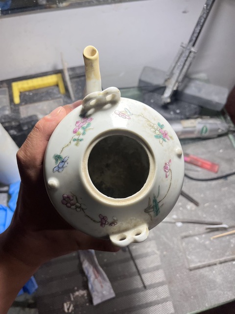 古玩陶瓷人物故事茶壺真品鑒賞圖