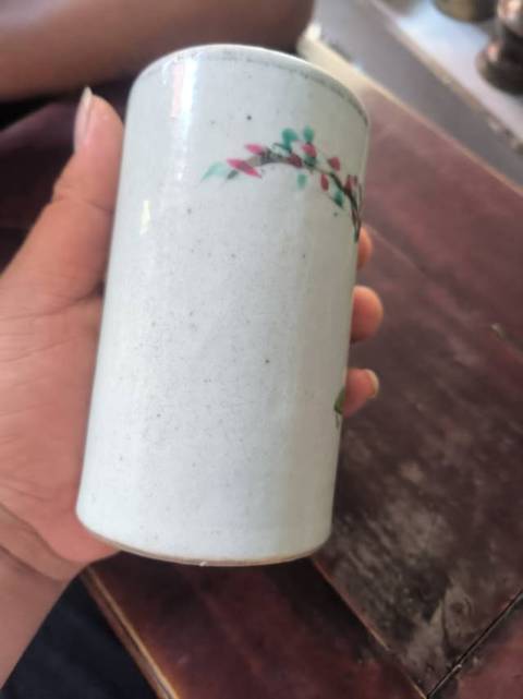 古玩陶瓷粉彩花鳥筆筒真品鑒賞圖