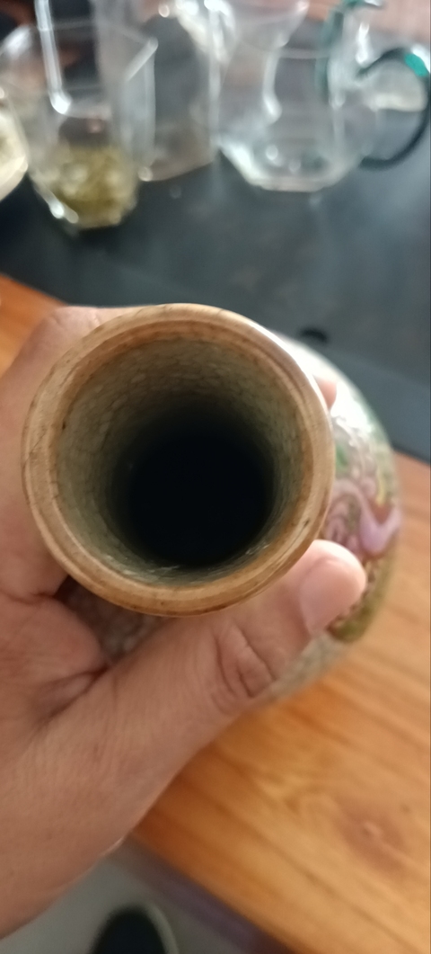 古玩陶瓷哥釉加彩天球瓶真品鑒賞圖