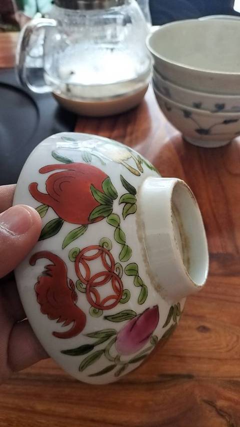 古玩陶瓷粉彩花繪碗真品鑒賞圖