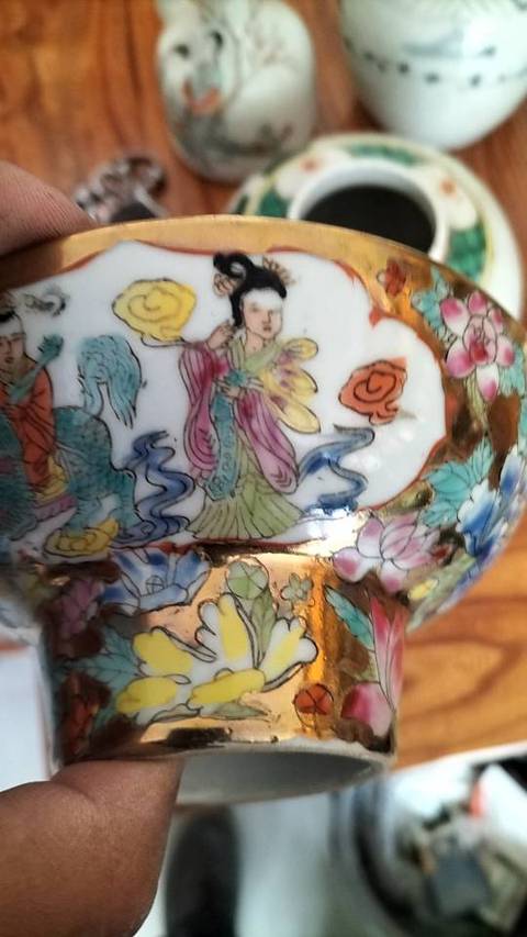 古玩陶瓷廣彩高足貢碗真品鑒賞圖