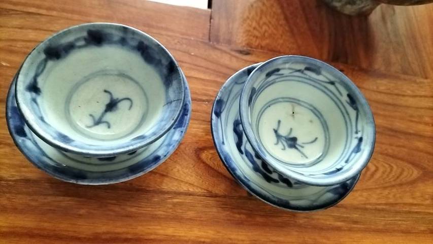 古玩陶瓷青花花卉盤真品鑒賞圖