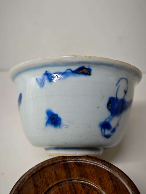 古玩陶瓷明晚期青花嬰戲圖杯拍賣,當(dāng)前價(jià)格1678元