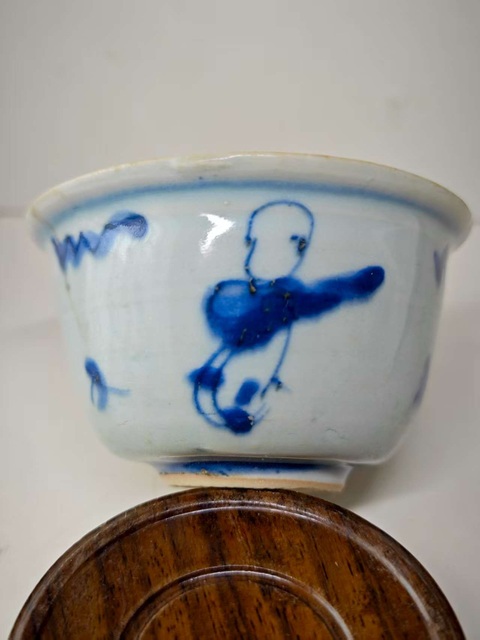 古玩陶瓷明晚期青花嬰戲圖杯拍賣,當(dāng)前價(jià)格1678元