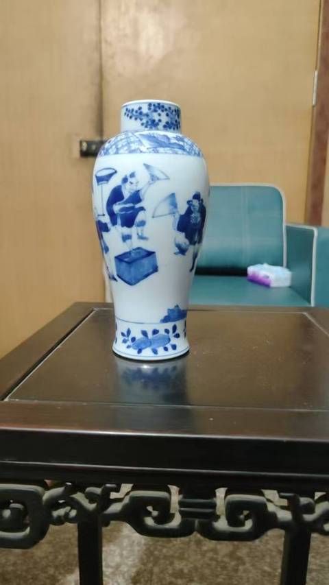 古玩陶瓷青花人物雞腿瓶真品鑒賞圖