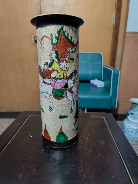 古玩陶瓷哥釉五彩箭桶真品鑒賞圖