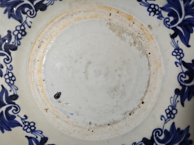 古玩陶瓷晚清青花盤真品鑒賞圖
