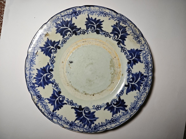 古玩陶瓷晚清青花盤真品鑒賞圖
