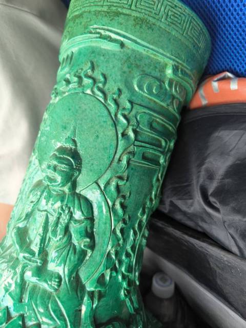古玩陶瓷雕瓷神仙人物天球瓶真品鑒賞圖