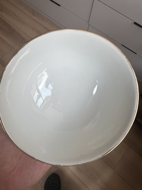 古玩陶瓷粉彩梅花紋茶碗真品鑒賞圖