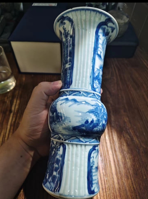 古玩陶瓷山水紋青花花觚真品鑒賞圖