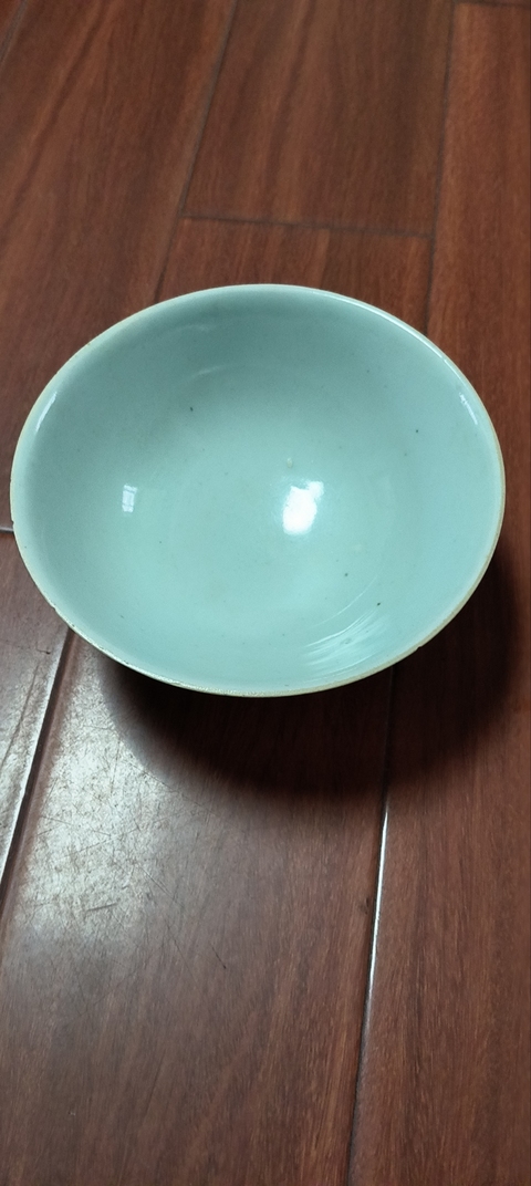 古玩陶瓷豆青盤真品鑒賞圖