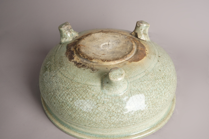 古玩陶瓷明代·青釉三足爐拍賣,當前價格12000元