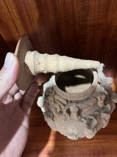 古玩陶瓷貼塑動物谷倉罐真品鑒賞圖