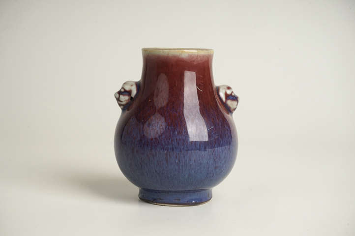 古玩陶瓷清中晚·窯變紅釉獸耳尊真品鑒賞圖