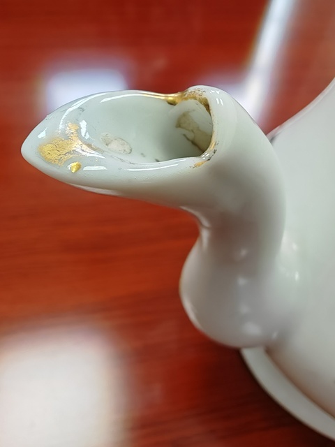 古玩陶瓷民國淺降彩壺真品鑒賞圖