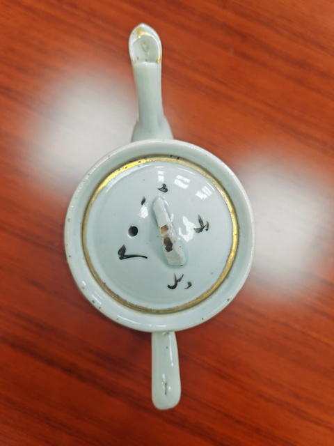 古玩陶瓷民國淺降彩壺真品鑒賞圖