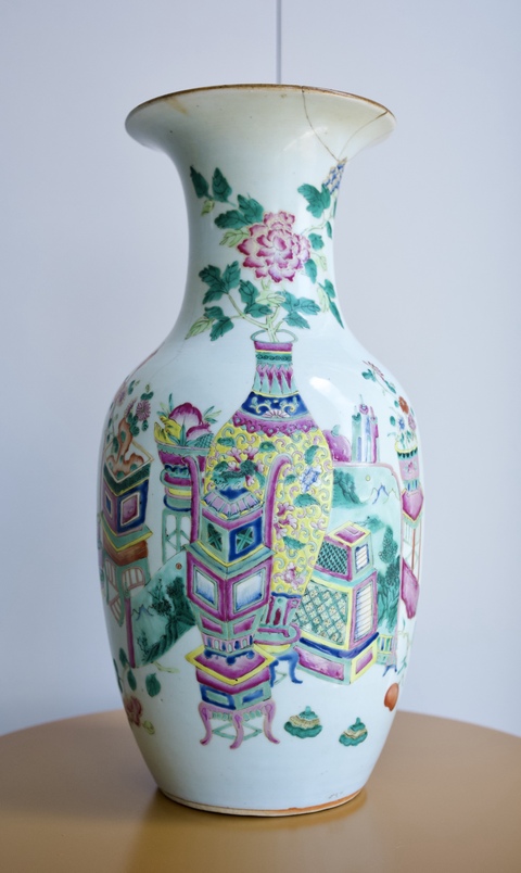 古玩陶瓷粉彩瓶真品鑒賞圖