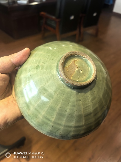 古玩陶瓷南宋龍泉青瓷刻仰蓮紋碗拍賣,當前價格25800元