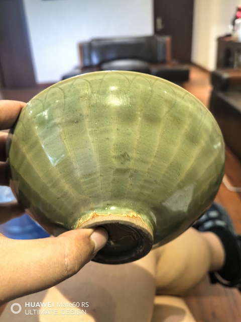 古玩陶瓷南宋龍泉青瓷刻仰蓮紋碗拍賣,當前價格25800元