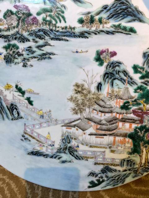 古玩陶瓷淺絳彩山水紋圓型瓷板畫真品鑒賞圖