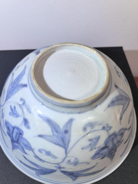 古玩陶瓷明中期青花纏枝花卉紋碗拍賣，當前價格9999元