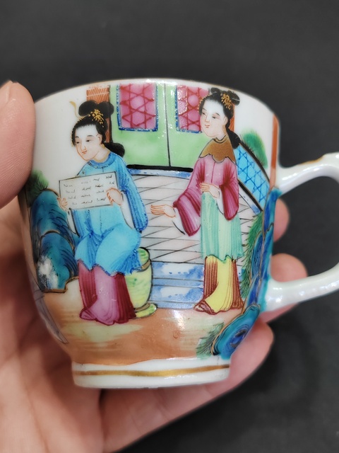 古玩陶瓷咸豐細路廣彩把杯真品鑒賞圖