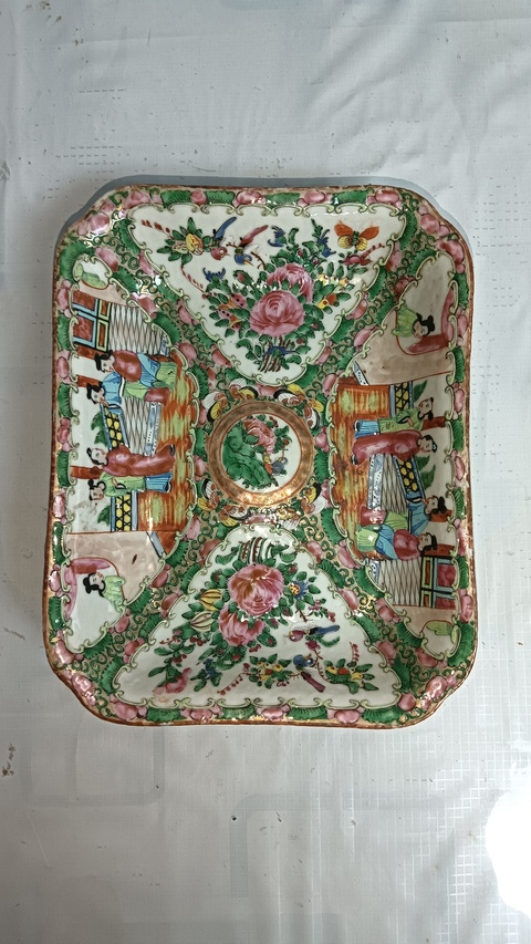 古玩陶瓷廣彩人物花鳥蝶紋四方倭角盤拍賣，當前價格1200元
