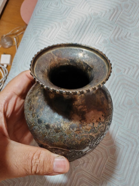 古玩錢幣金屬瓶真品鑒賞圖