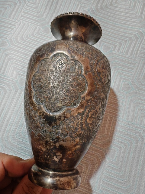 古玩錢幣金屬瓶真品鑒賞圖