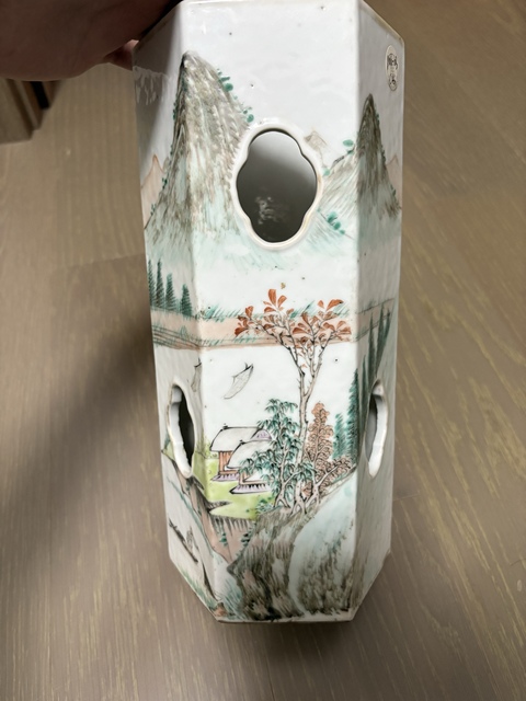 古玩陶瓷清光緒 周達和繪淺絳山水六方帽筒真品鑒賞圖
