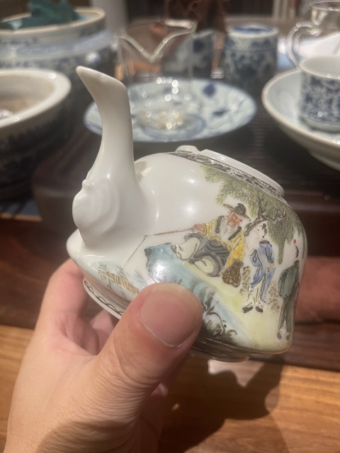 古玩陶瓷文王訪賢新粉彩執壺真品鑒賞圖