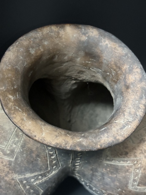 古玩陶瓷齊家文化·連體壺拍賣,當前價格777元