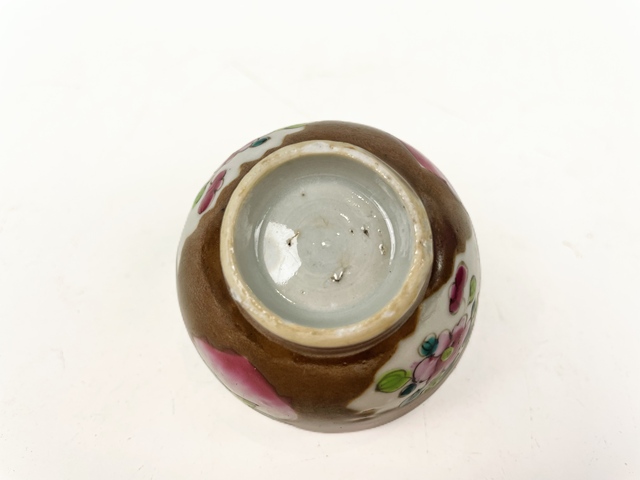 古玩陶瓷清雍正·粉彩粉彩桃紋紫金釉杯拍賣,當前價格198元