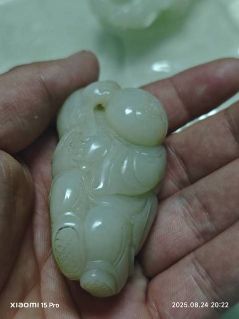 古玩玉器和田玉雕童子把件真品鑒賞圖