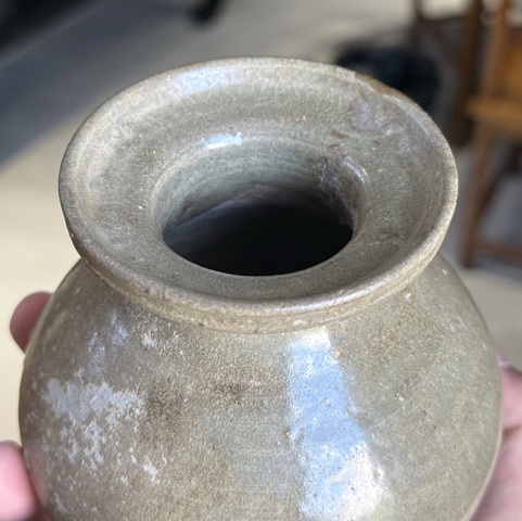 古玩陶瓷越窯青瓷渣斗真品鑒賞圖
