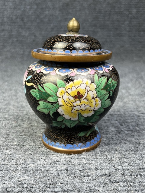 古玩雜項(xiàng)銅胎掐絲琺瑯花鳥(niǎo)紋將軍罐拍賣,當(dāng)前價(jià)格399元