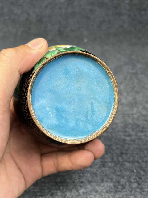 古玩雜項(xiàng)銅胎掐絲琺瑯花鳥(niǎo)紋將軍罐拍賣,當(dāng)前價(jià)格399元