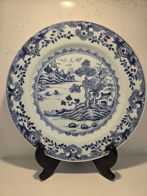 古玩陶瓷山水紋青花盤真品鑒賞圖