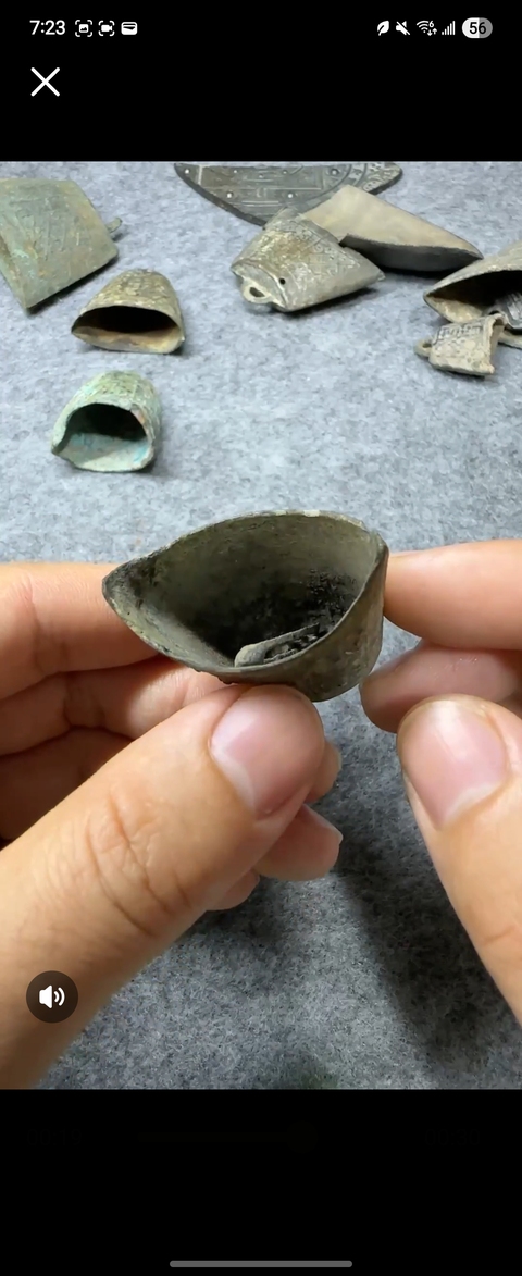 古玩銅器鈴鐺真品鑒賞圖