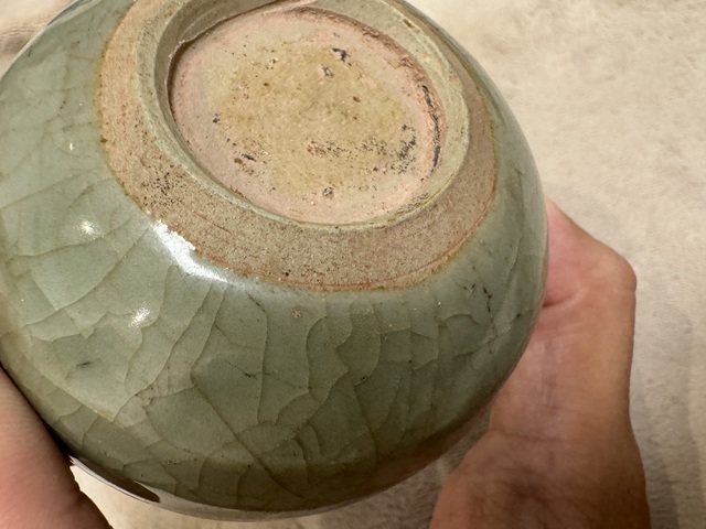 古玩陶瓷元代龍泉窯青釉臥足杯真品鑒賞圖