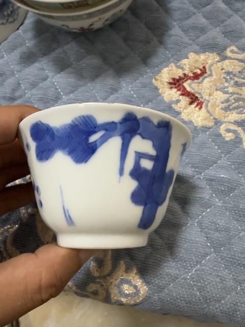 古玩陶瓷青花花卉紋杯真品鑒賞圖