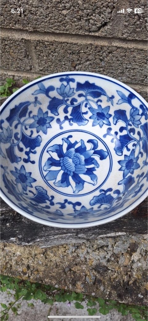 古玩陶瓷花卉紋青花碗真品鑒賞圖