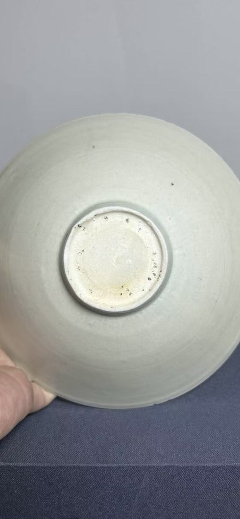 古玩陶瓷青白釉刻云氣紋斗笠碗真品鑒賞圖